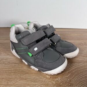 Elefanten Toddler Gray leather shoes with green accents. EU 21, Toddler 5.5